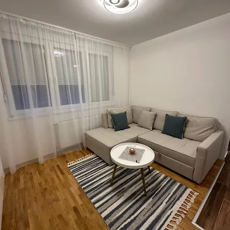 Apartman Royal 021 Novi Sad Exterior foto