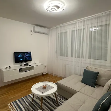 Apartman Royal 021 Novi Sad Exterior foto